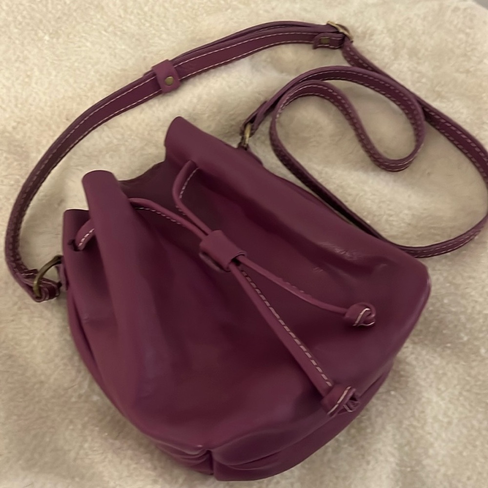Portland Leather Plum Crossbody bucket bag (Small size)